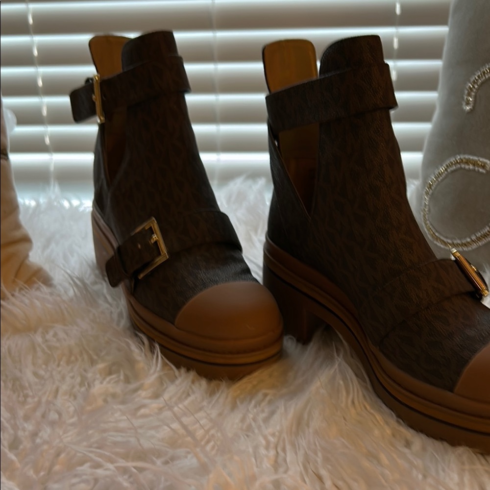 Stylish Brown Ankle Boots